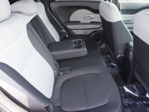 2014 kia soul base