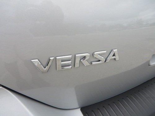 2012 nissan versa 1.8 s