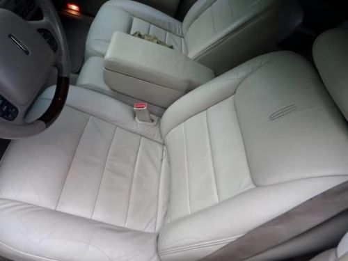 2002 lincoln town car signature