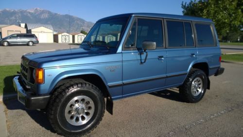 Rare 1990 mitsubishi montero 4 door 4x4 wagon 4 speed automatic transmision