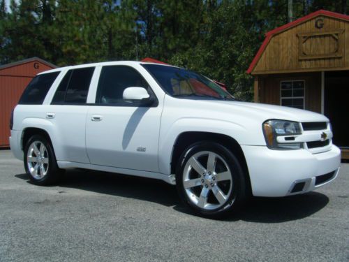 2007 chevrolet trailblazer ss 6.0 one owner, lady driven, fully loaded!!