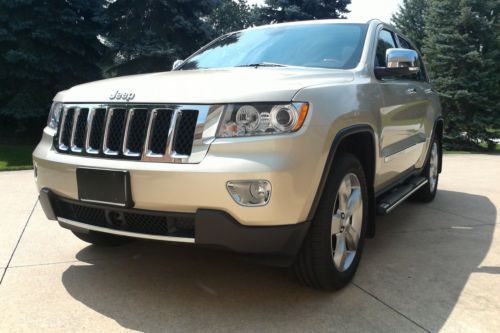 2011 fully loaded jeep grand cherokee overland 4x4 with v8 hemi