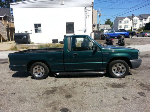 1995 mitsubishi mighty max  &#034;lowered custom&#034; pickup 2-door 2.4l