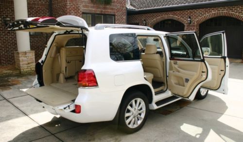 Lexus LX570 white pearl, image 4