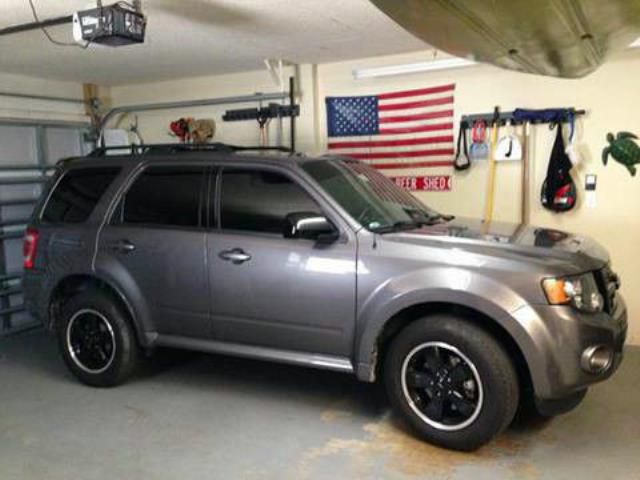 Ford escape xlt sport utility 4-door