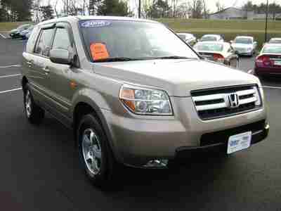 EX-L SUV 3.5L Leather Sunroof CD AWD 7 Speakers AM/FM radio Air Conditioning, image 7