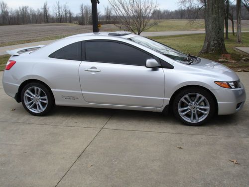 2008 honda civic si coupe 2-door 2.0l