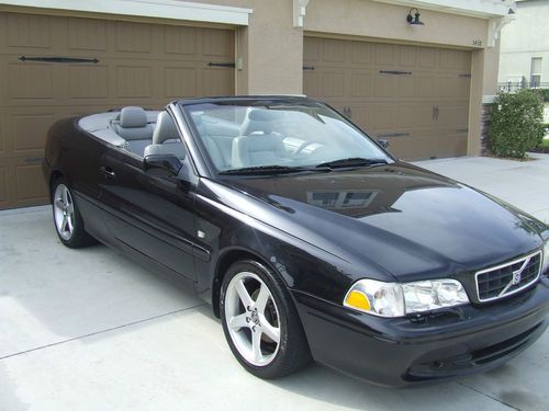 2004 volvo c70 base convertible 2-door 2.4l