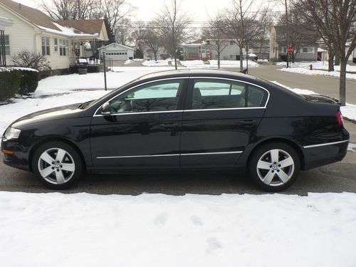 2009 volkswagen passat komfort sedan  ec! must sell!