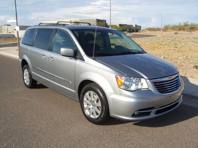 2016 chrysler town &amp; country