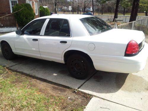 2007 ford crown victoria police interceptor sedan 4-door 4.6l