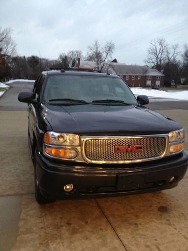 2004 gmc yukon denali sport utility 4-door 6.0l