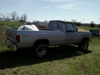 1985 dodge 1 ton single wheel 4x4