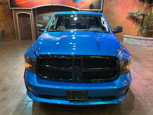 2023 ram 1500 classic night pkg - htd seats &amp; whl, tonneau, 8.4in scrn!