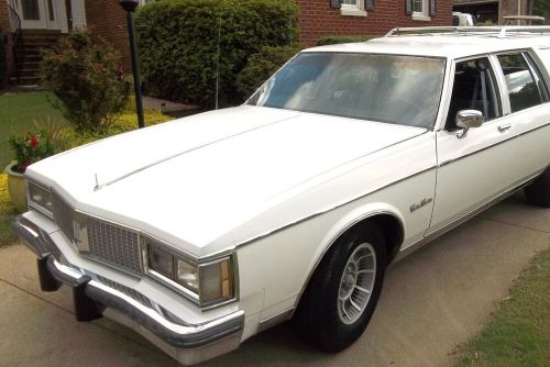 Oldsmobile Custom Cruiser