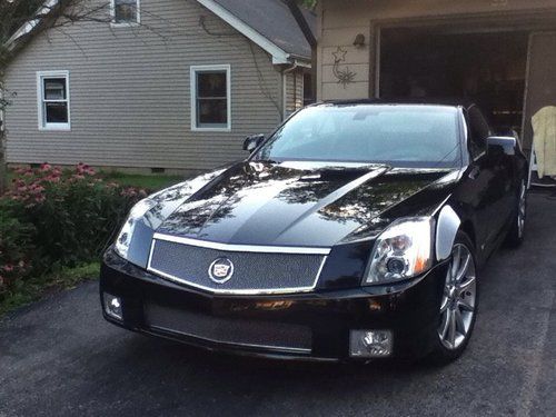 2007 cadillac xlr-v raven black hardtop low mileage