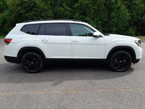 2023 volkswagen atlas 2.0t se w/technology