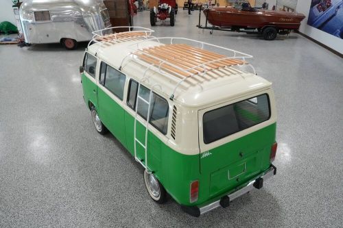Volkswagen Kombi