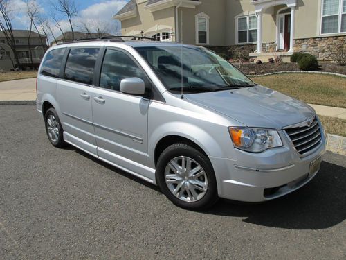 2010 chrysler town &amp; country custom kneeling handicap van