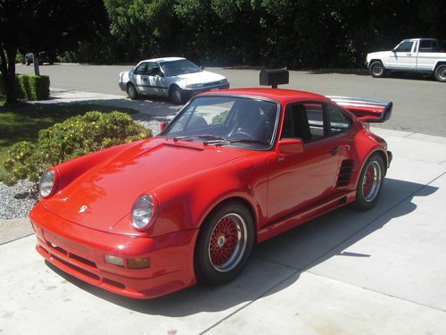 911 1976 red