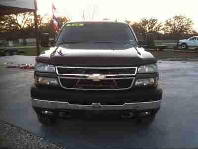 2006 Chevrolet 2500HD Crewcab Shortbed 6.6L Duramax Diesel Automatic 4x4 Leather, image 3