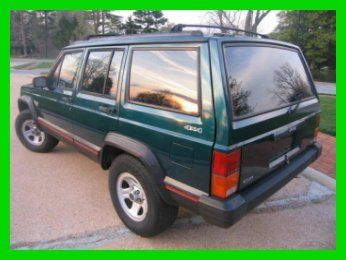 1995 jeep cherokee, 5 speed, no reserve  super tight, clean
