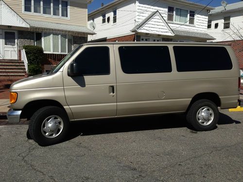 2007 ford e-350 super duty xlt standard passenger van 3-door 5.4l