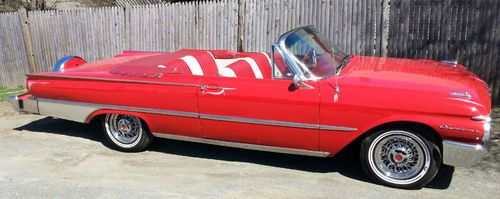 1961 ford galaxie sunliner convertiable (( must see ))