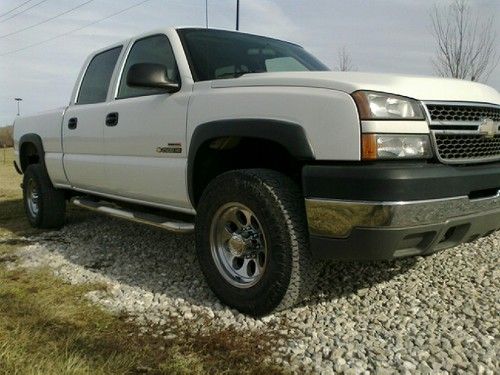 2005 chevy 2500hd duramax low miles - clear title - crew cab 4x4!!