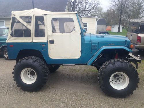 78 fj40 ground up build, custom, 38 inch swampers, 1 ton axles, soft top