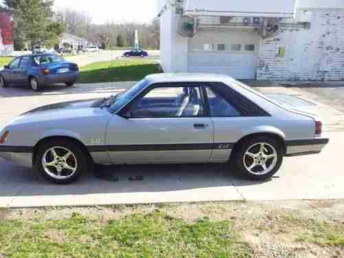 1985 Ford Mustang GT Hatchback 2-Door 5.0L, image 8