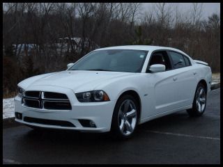 2012 dodge charger  rt / chrome wheels / navigation / fog lamps / spoiler