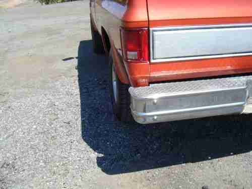 1982 Chevrolet Silverado c-10 Short box 4X4 loaded low miles! NR!, image 7