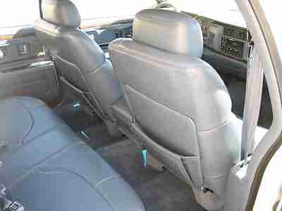 1995 94 96 BUICK ROADMASTER ESTATE STATION WAGON ONE OWNER LOW MILES NO RESERVE, image 18