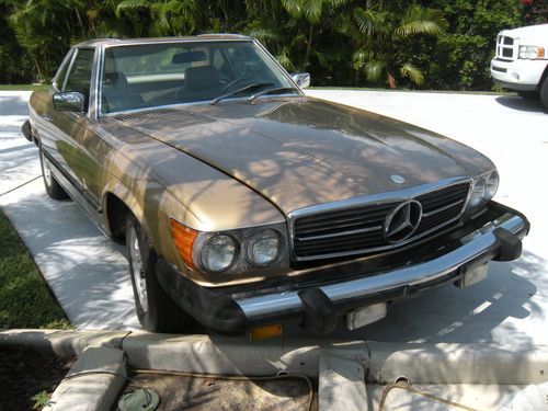 1980 mercedes-benz 450 sl convertable / coupe, two tops gold out, tan inside