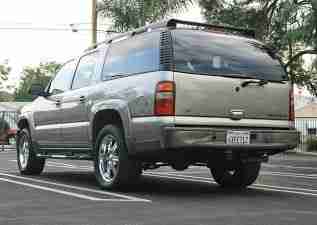 2002 Chevy Suburban Z71 4x4, image 4