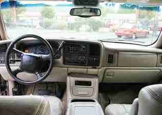 2002 Chevy Suburban Z71 4x4, image 18