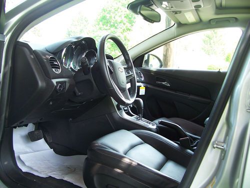 2012 CHEVY CRUZE LTZ ONLY 19K MILES!!!, image 2