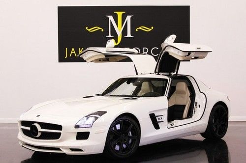 2012 sls amg, white/white, designo, carbon fiber trim, only 3900 miles!!