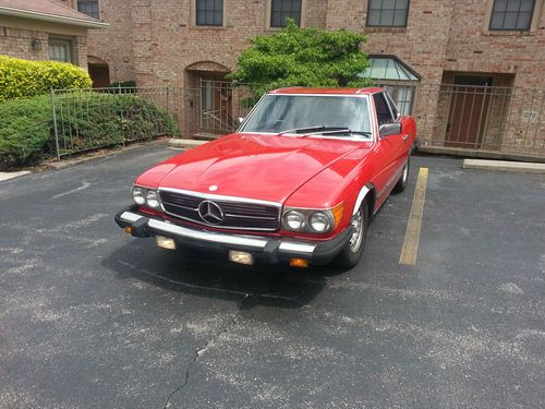 83 mercedes-benz 380sl convertible 2-door 3.8l with both hard/soft tops