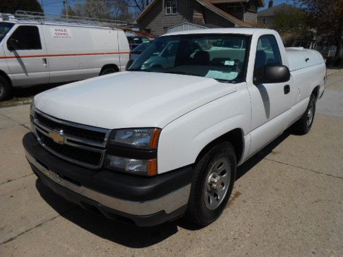 No reserve 2007 chevy 1500 work truck one owner well maintained pest control
