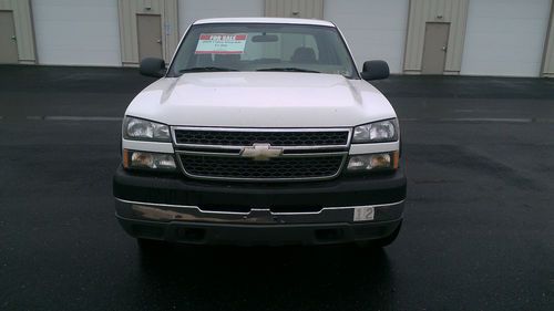 2005 chevrolet silverado 2500 hd base crew cab pickup 4-door 6.0l