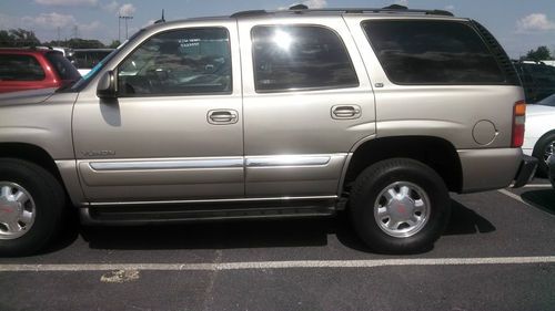 Clean gmc yukon with a clean title