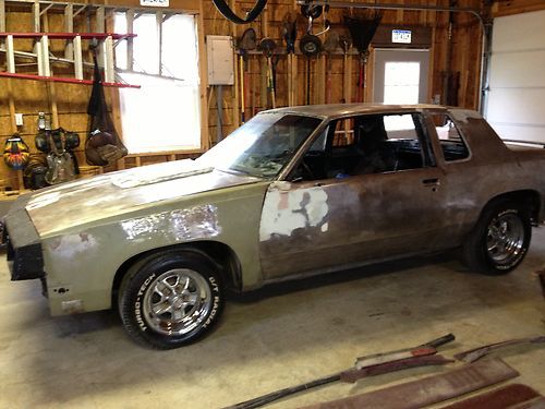 1983 oldsmobile cutlass calais hurst coupe 2-door 5.0l