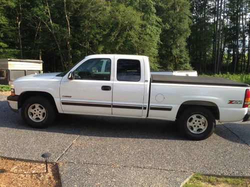 2002 chevrolet silverado 1500 ls extended cab pickup 4-door 5.3l