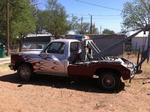 1985 chevy c 30 tow truck