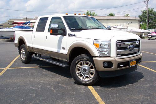 2011 ford f350 lariet crew cab w/ 6.7l v-8 diesel