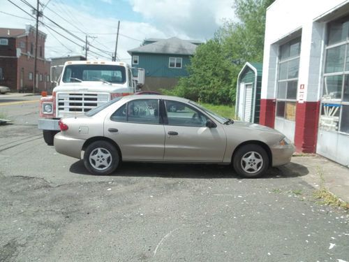 2005 chevrolet cavalier base sedan 4-door 2.2l