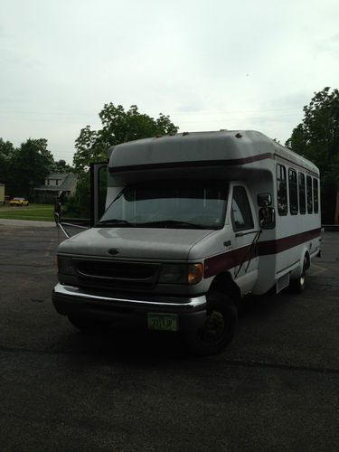 1999 ford e-350 econoline wheelchair handicap van