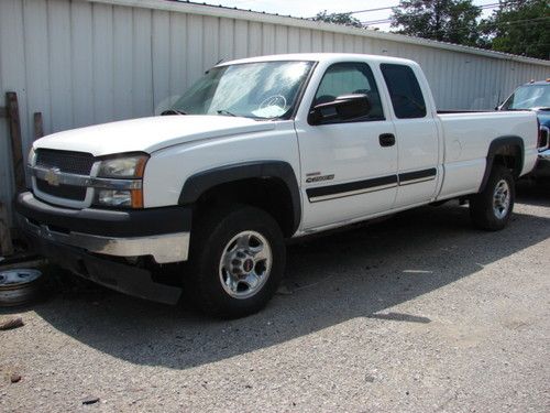 Project truck! 6.6 duramax turbo diesel 4x2 ex cab 8ft bed texas truck cheap one